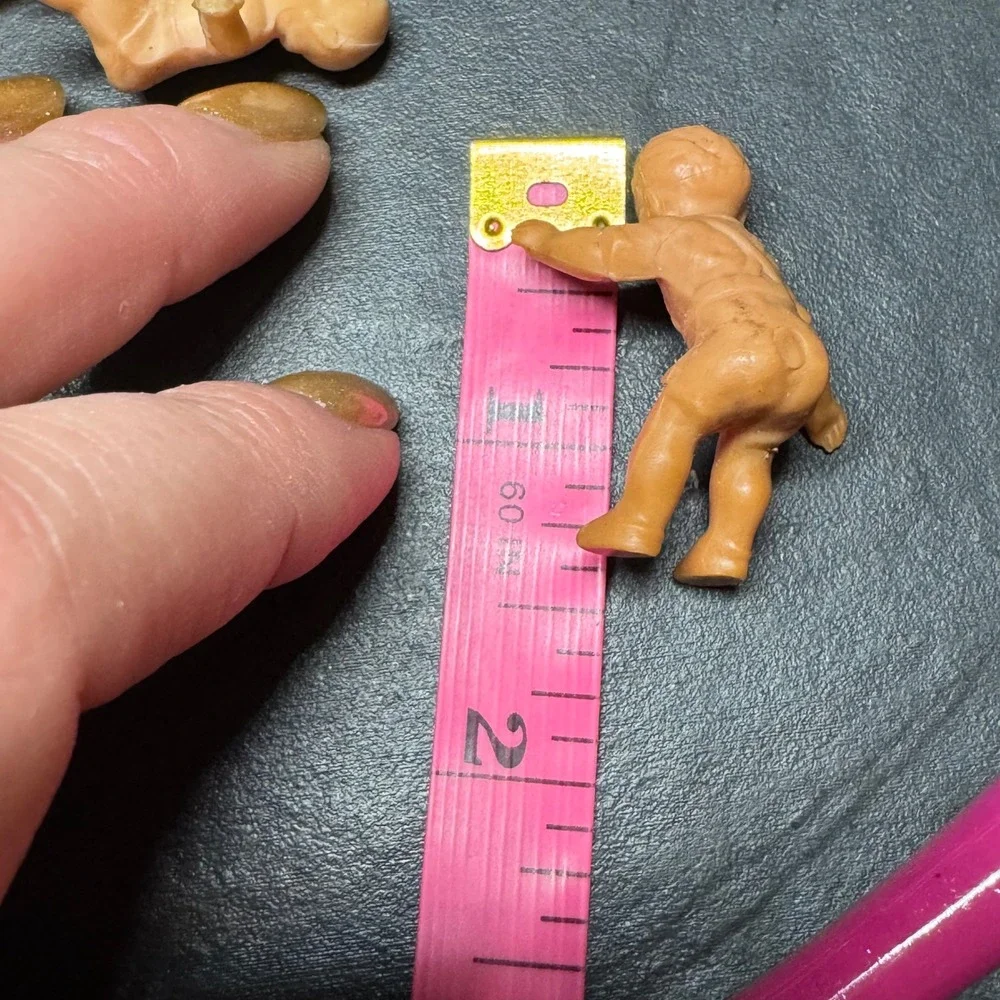 Vintage Renwal No 8 USA Hard Plastic Miniature Baby Doll Lot 4pc Mid Century Toy